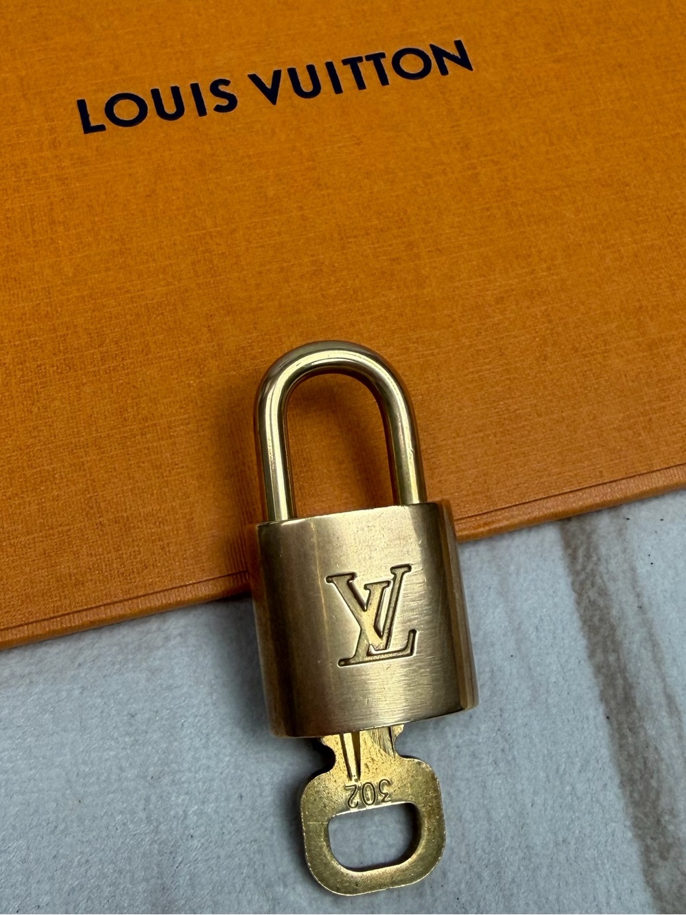 Louis Vuitton Authentic LV Brass Lock and Key #302 Bag Charm Necklace Pendant - Picture 3 of 10